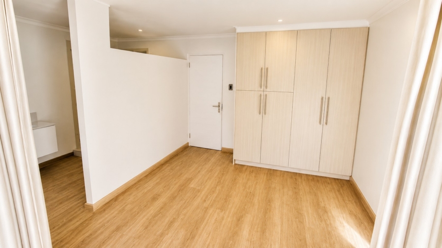 4 Bedroom Property for Sale in Admirals Kloof Western Cape